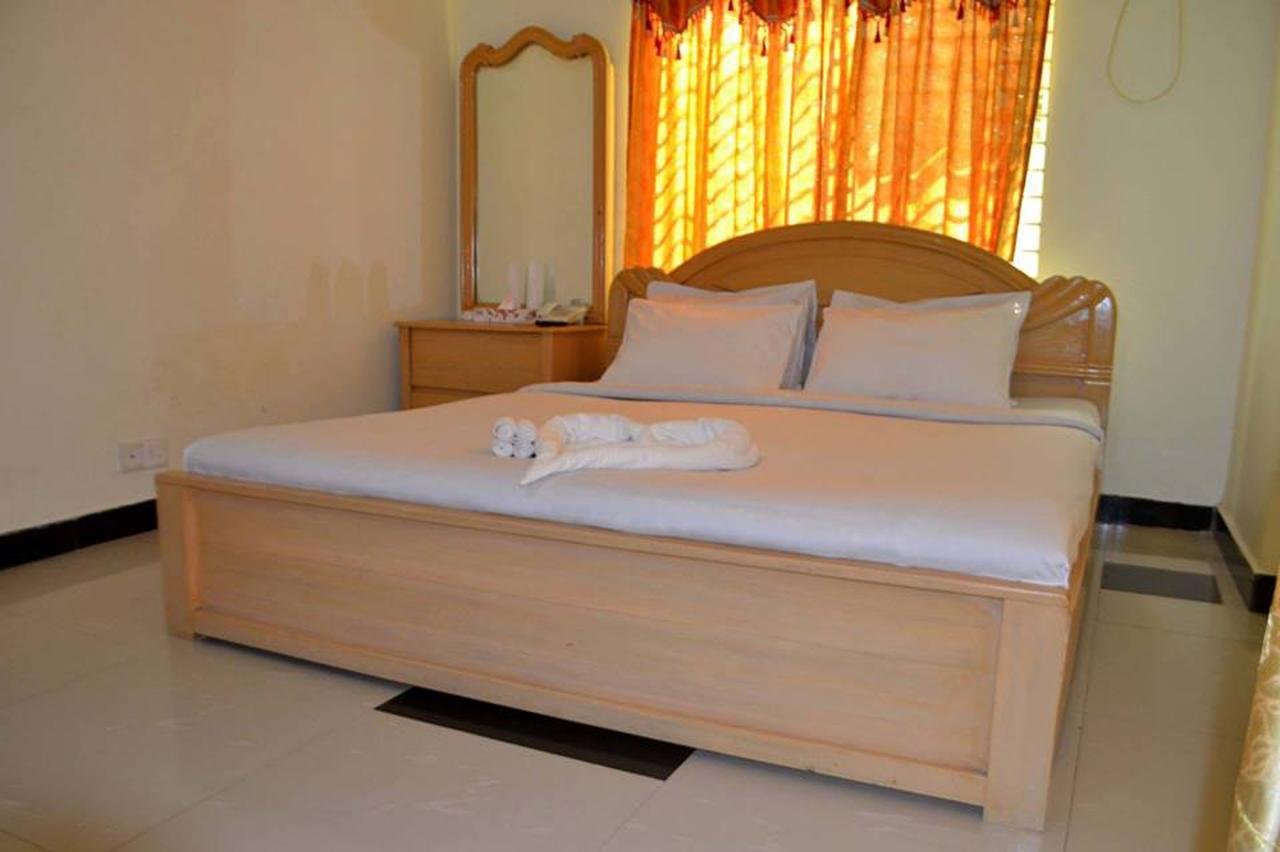 Ocean Palace Cox'Sbazar Cox's Bazar Exterior photo
